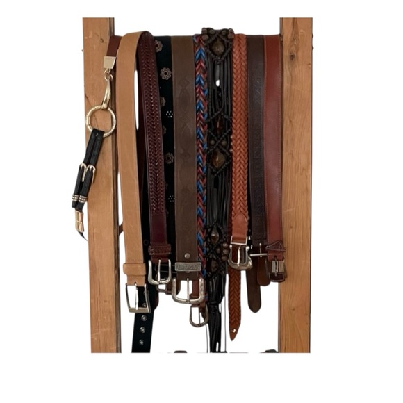 Women’s Belts, Belts and More Belts ! - Picture 2 of 13
